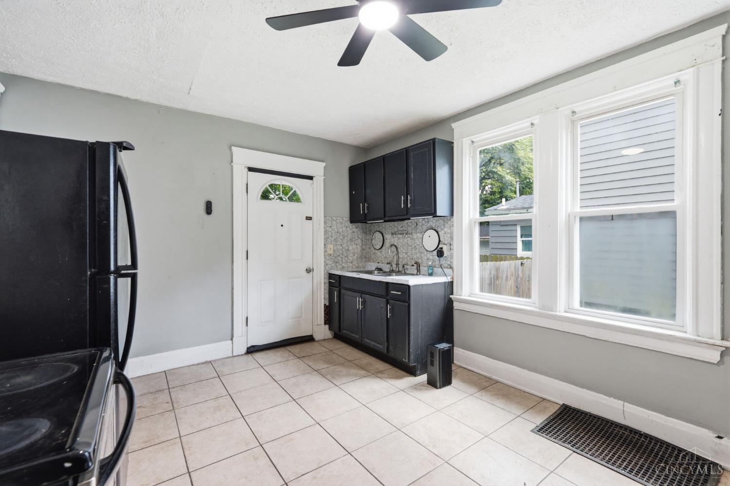 5404 Ravenna Street, Cincinnati, OH, 45227 — photo 8