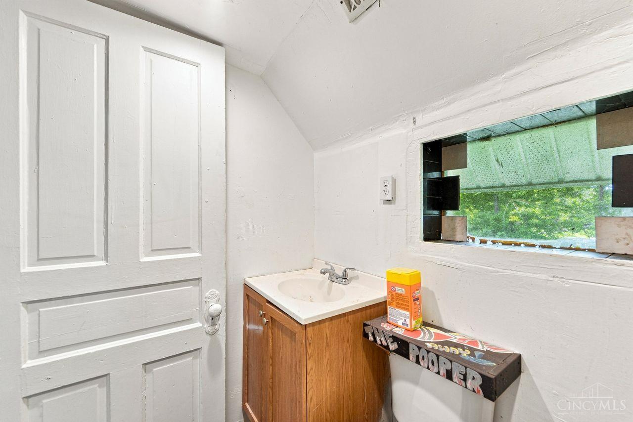 2025 Baltimore Avenue, Cincinnati, OH, 45225 — photo 22
