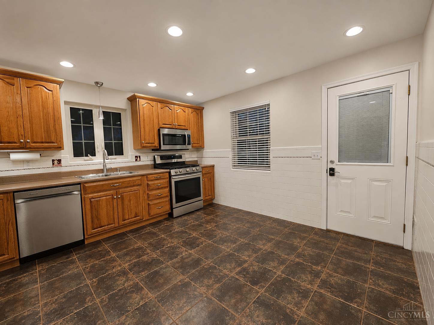 4th image of 4130 Jessup Rd, Green Twp, OH 45247 | MLS# 1889452