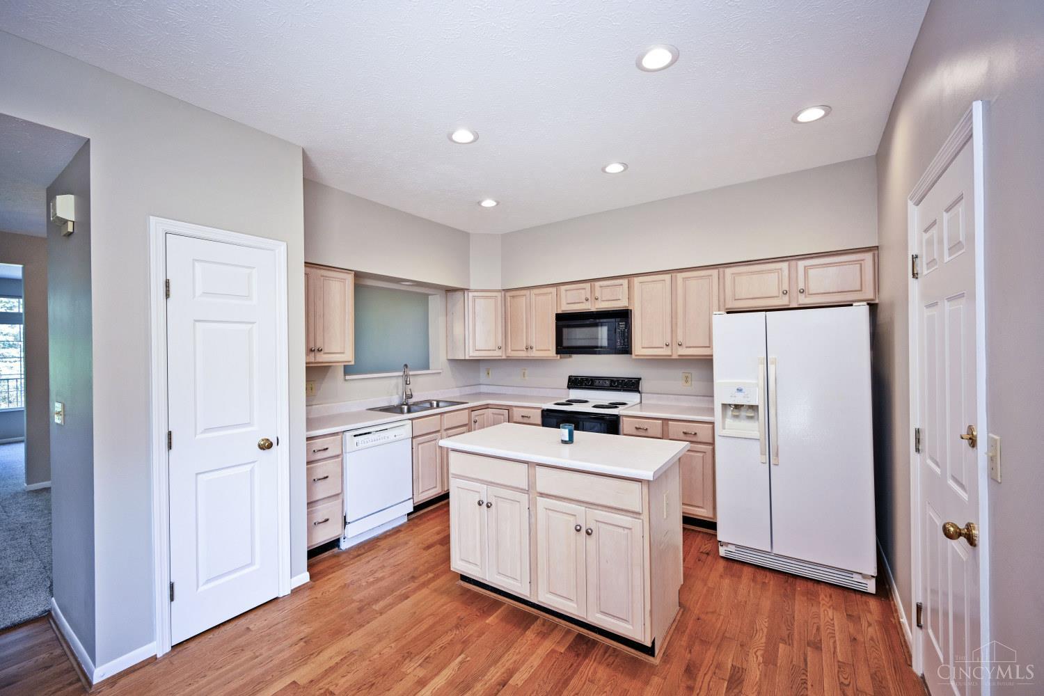 4327 Courageous Circle, Colerain Twp, OH, 45252 — photo 3