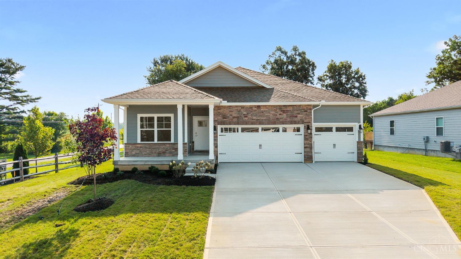 Photo 1 of Single family home for sale at 3700 Heritage Farm Ln, Batavia Twp, OH 45102 | MLS# 1873723 | Listing updated on 2026-10-07
