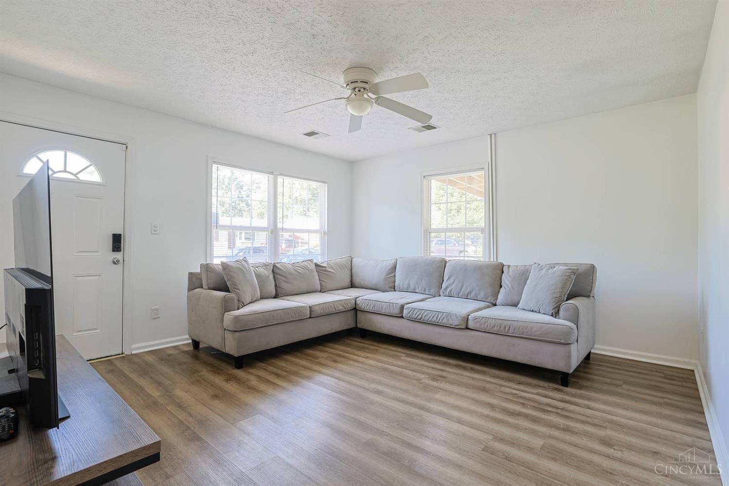 Photo 3 of Single family home for sale at 3226 Deshler Dr, Colerain Twp, OH 45251 | MLS# 1889464 | Listing updated on 2026-09-25
