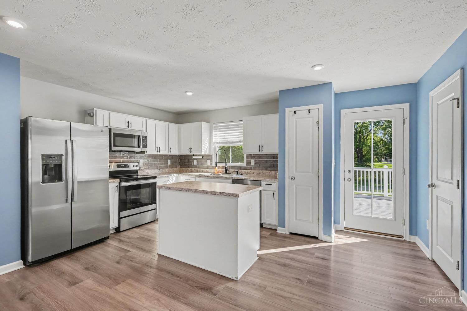 6462 Tralee Lane