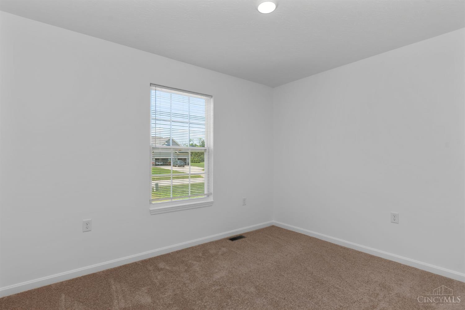 128 Kelly Drive, Williamsburg, OH, 45176 — photo 12