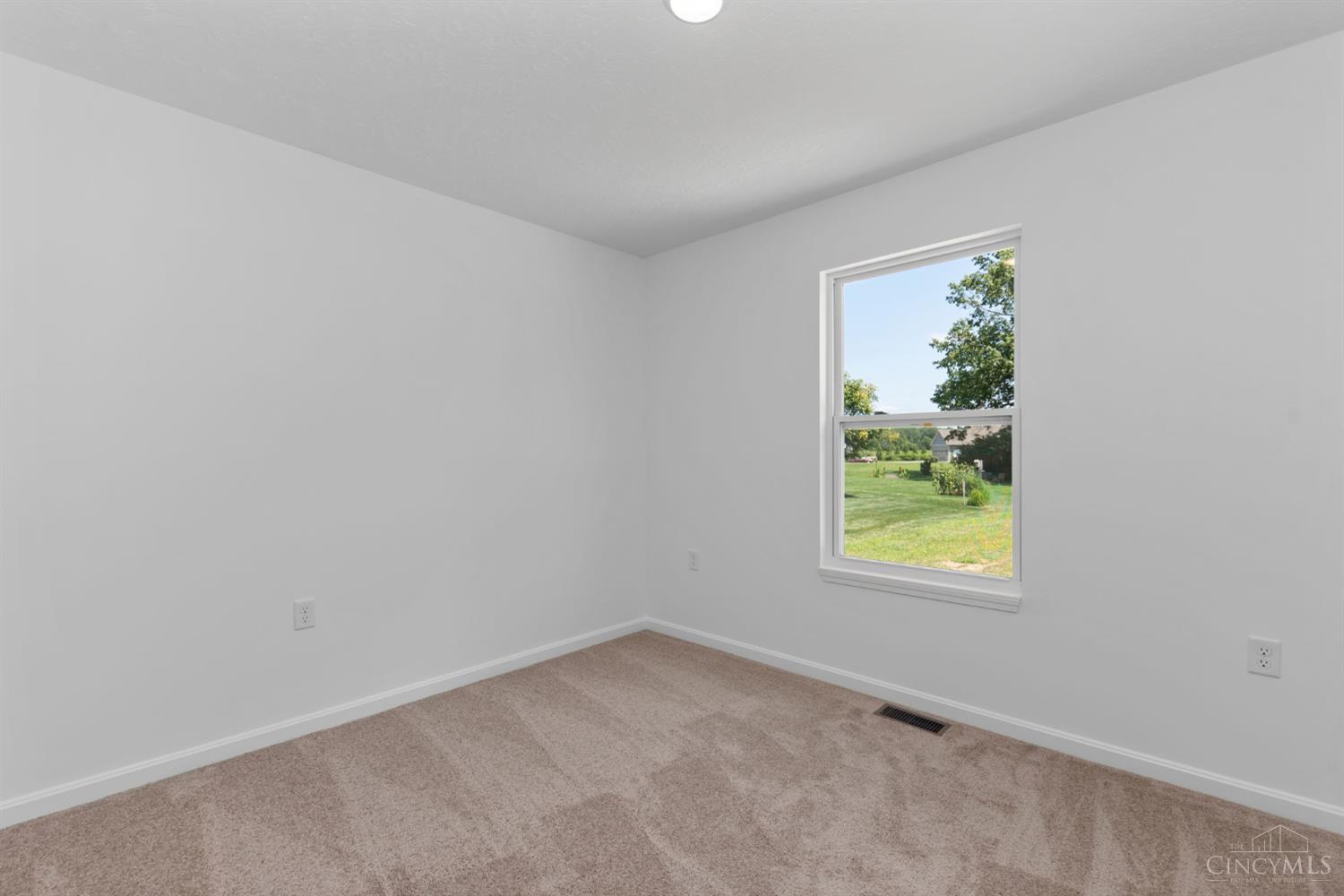 128 Kelly Drive, Williamsburg, OH, 45176 — photo 10