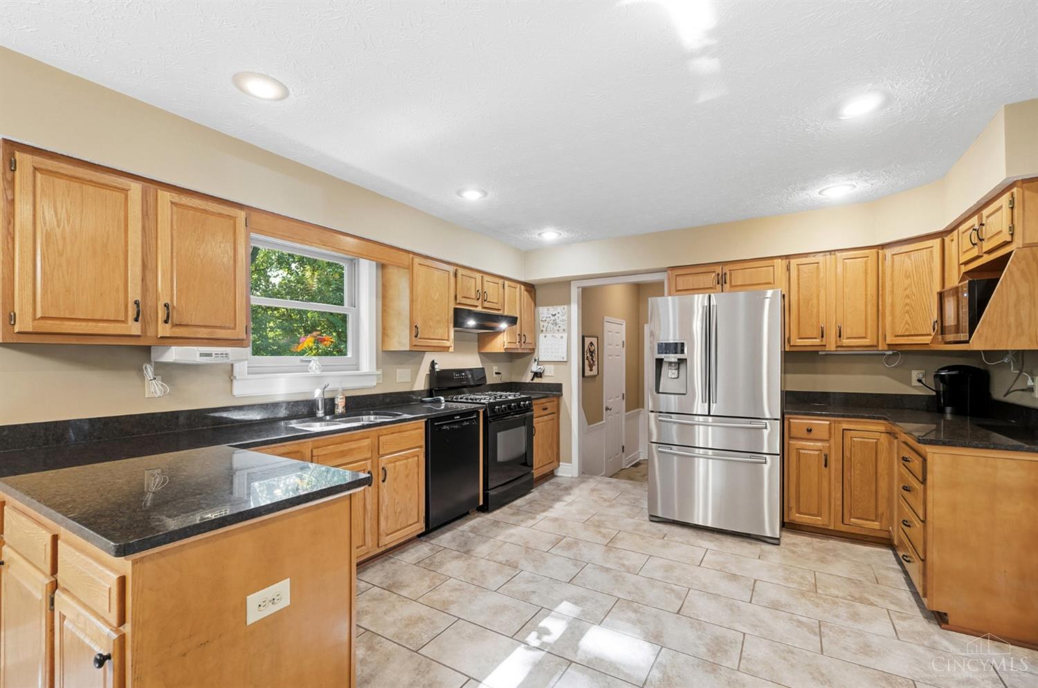 6414 Snowmass Drive, Liberty Twp, OH, 45011 — photo 9