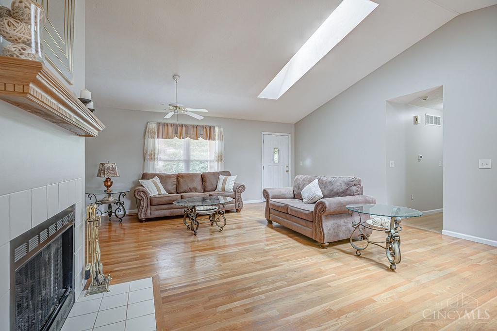 3rd image of 11574 Madison Ave, Cincinnati, OH 45246 | MLS# 1889534