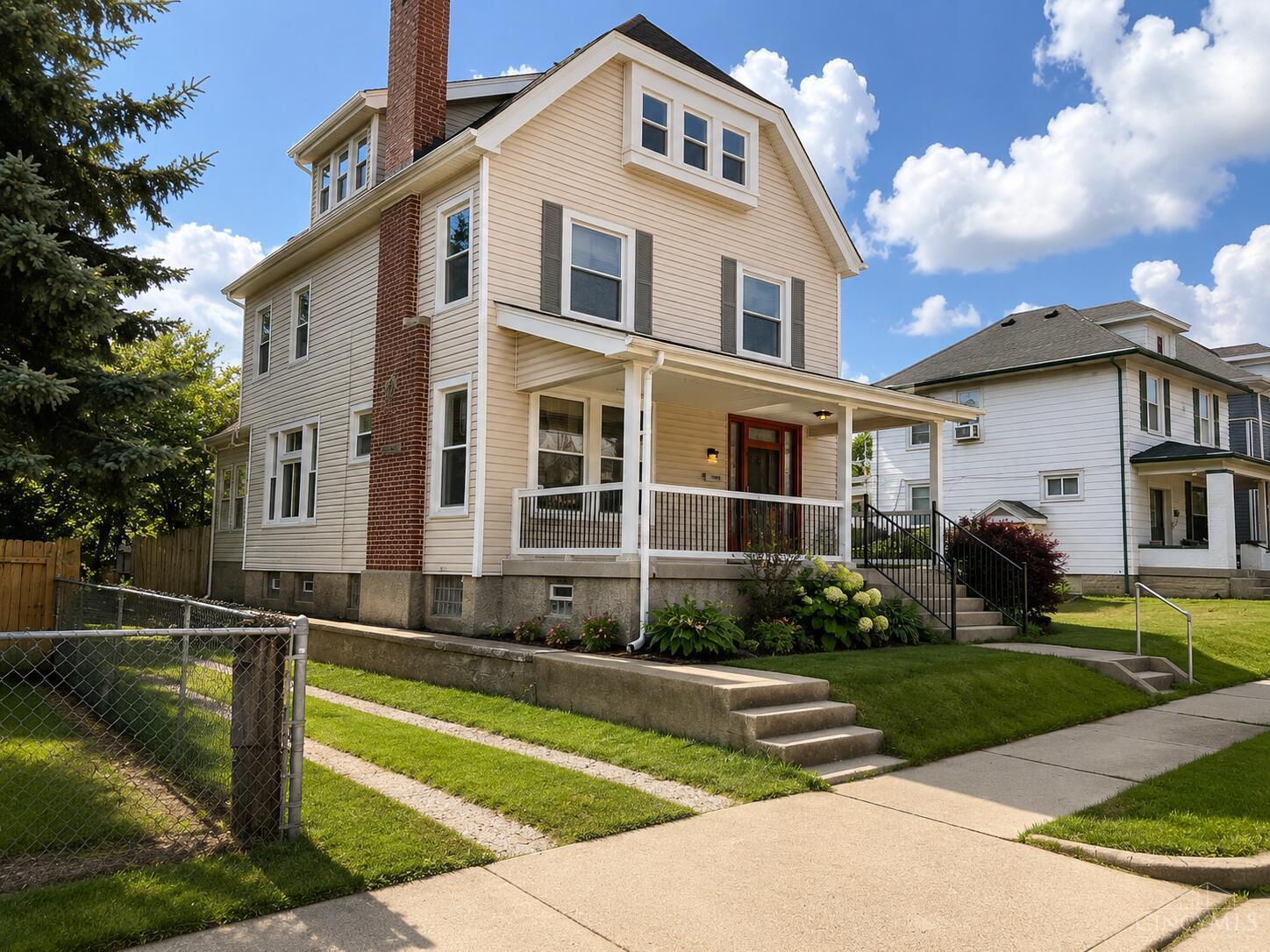 2nd image of 125 N F St, Hamilton, OH 45013 | MLS# 1889567
