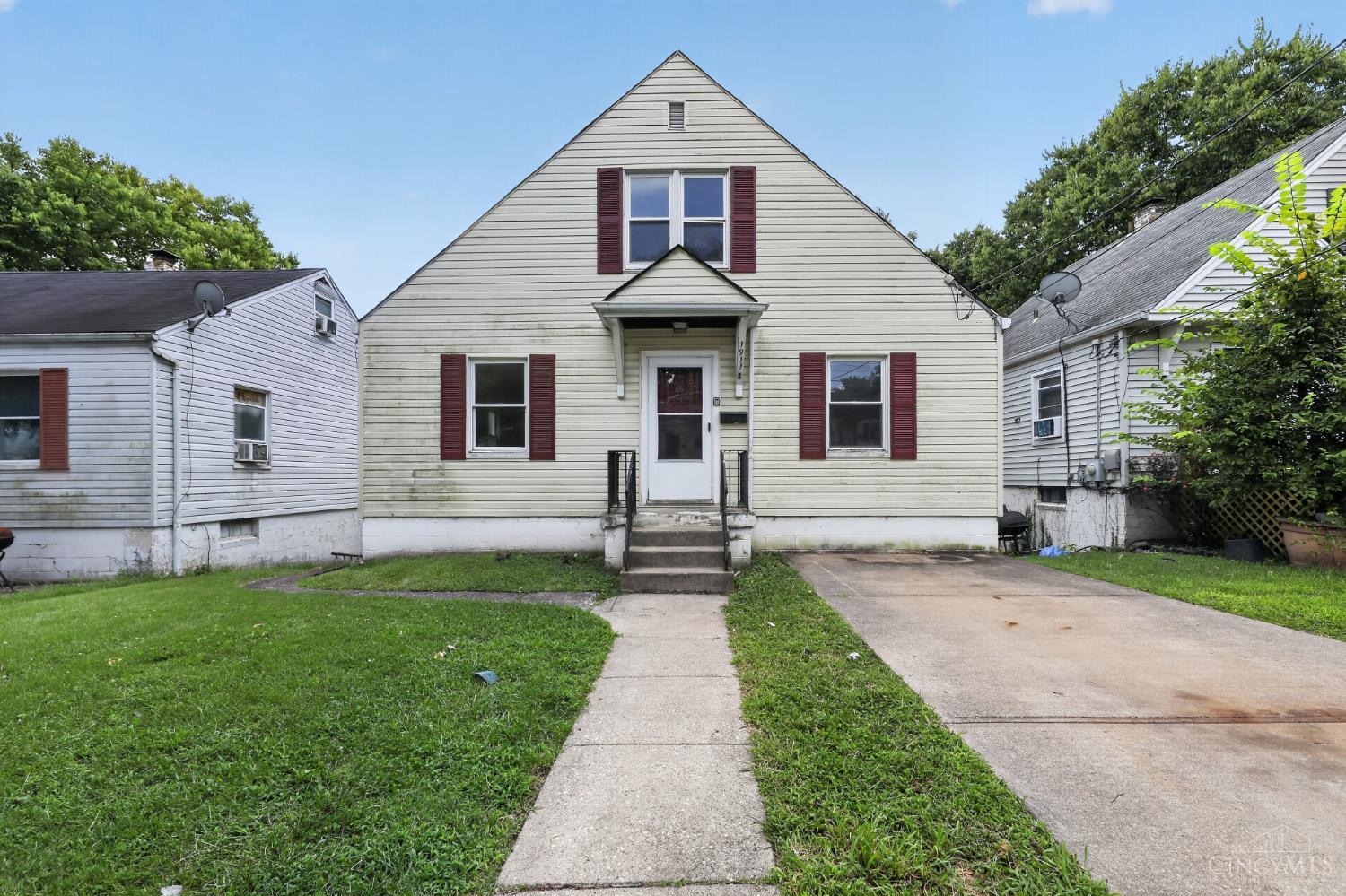 Photo 1 of Single family home for sale at 1911 Ashbrook Dr, Cincinnati, OH 45238 | MLS# 1887619 | Listing updated on 2026-09-16