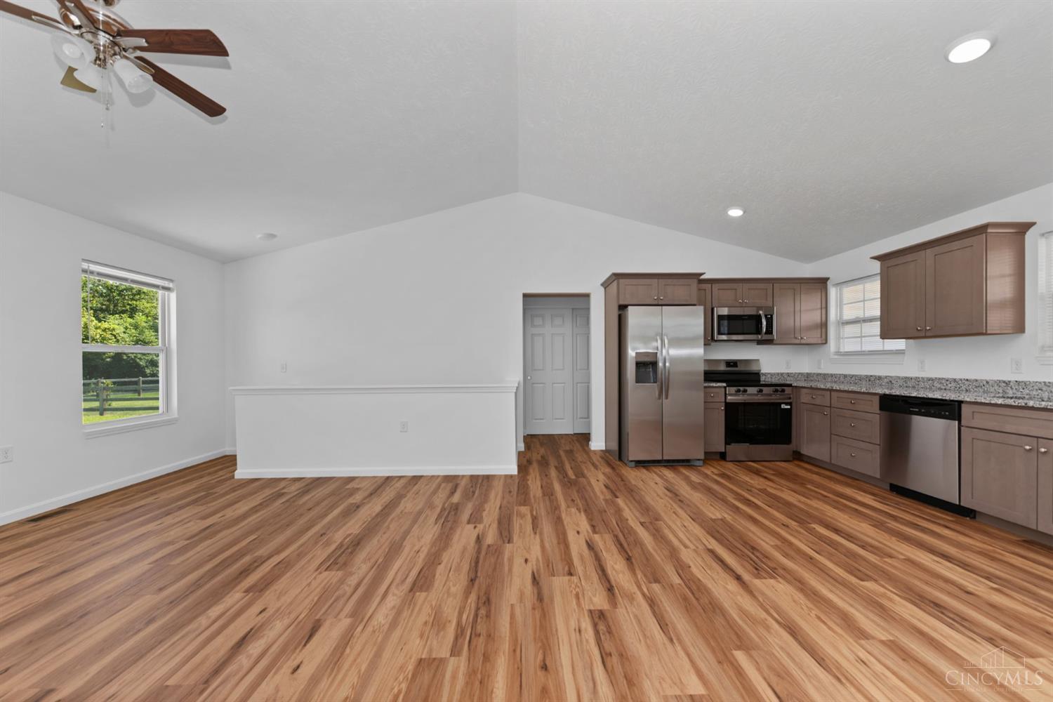 128 Kelly Drive, Williamsburg, OH, 45176 — photo 5