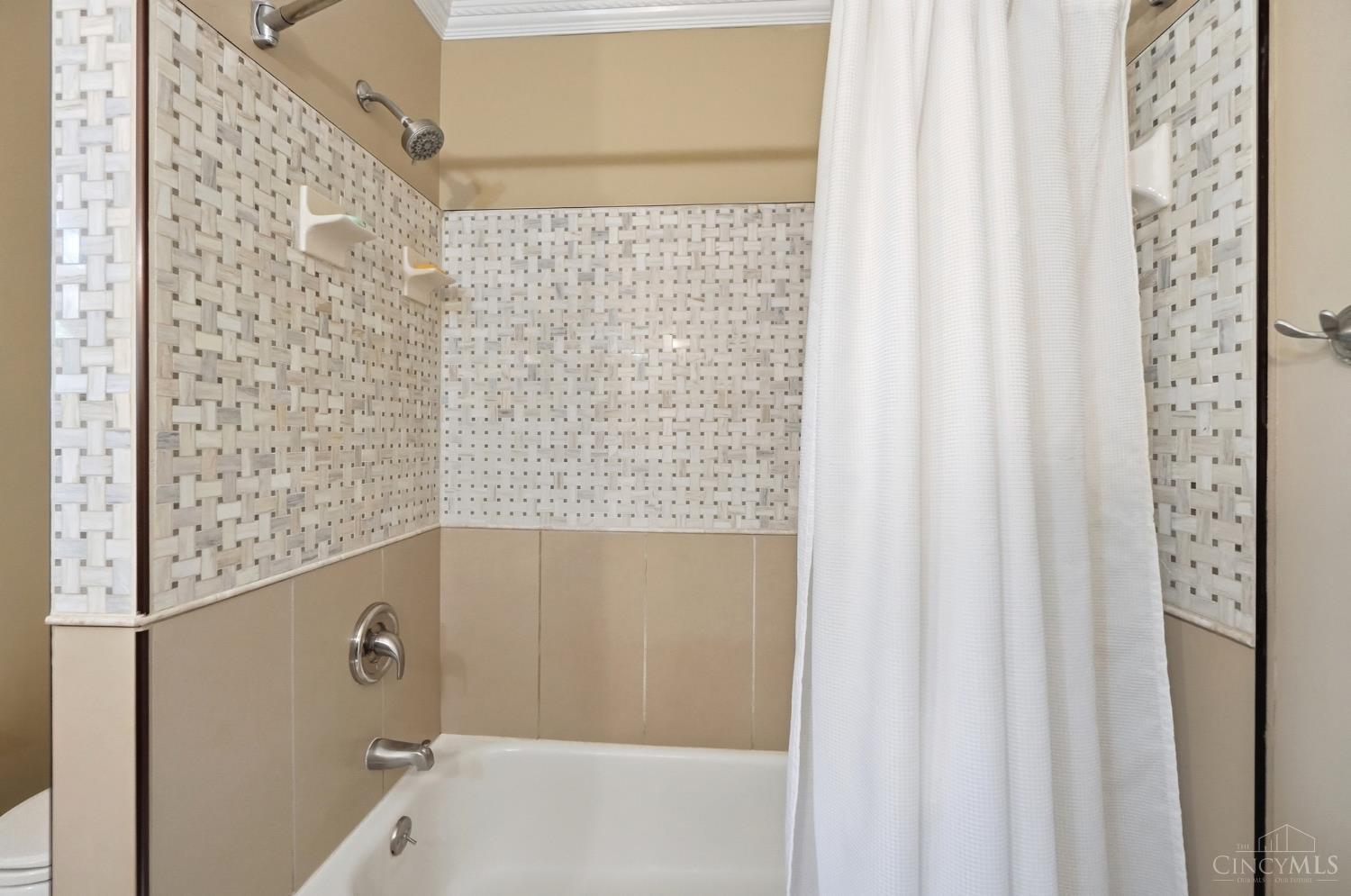 6414 Snowmass Drive, Liberty Twp, OH, 45011 — photo 17
