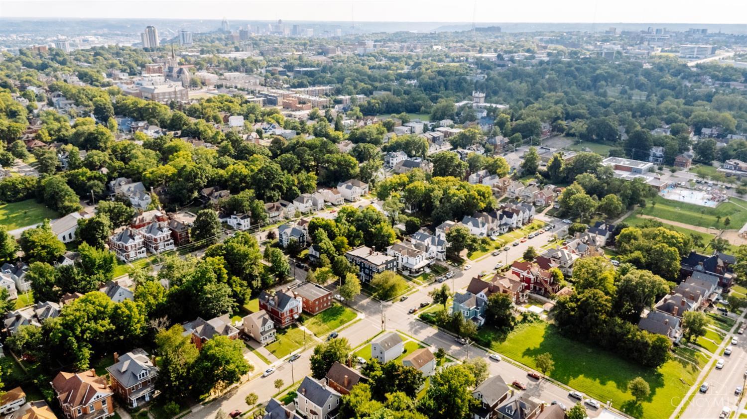 65th image of 1815 Kinney Ave, Cincinnati, OH 45207 | MLS# 1888872