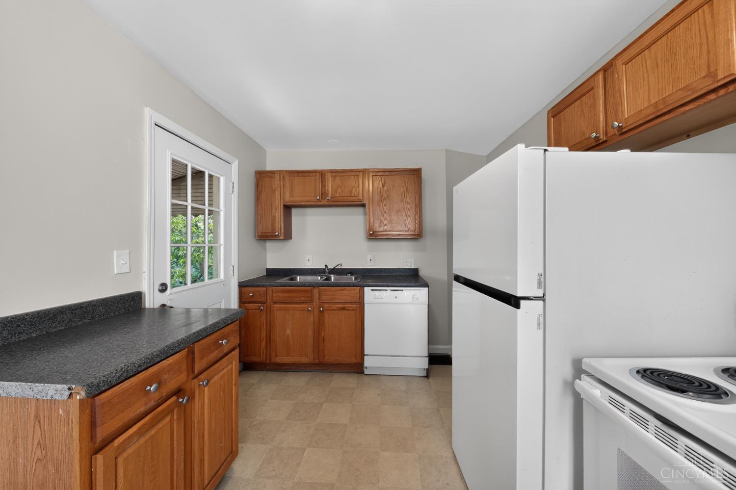 1911 Ashbrook Drive, Cincinnati, OH, 45238 — photo 12