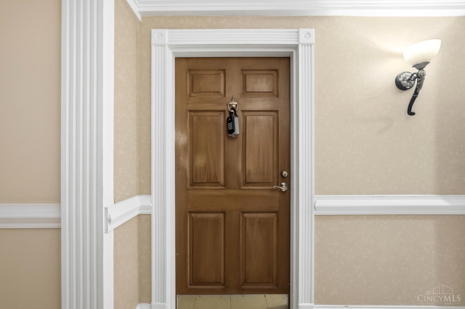 2200 Victory Parkway #905/910