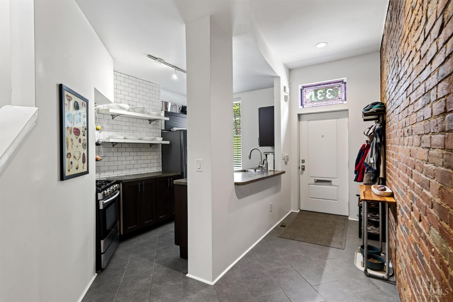 5th image of 331 Milton St, Cincinnati, OH 45202 | MLS# 1882465
