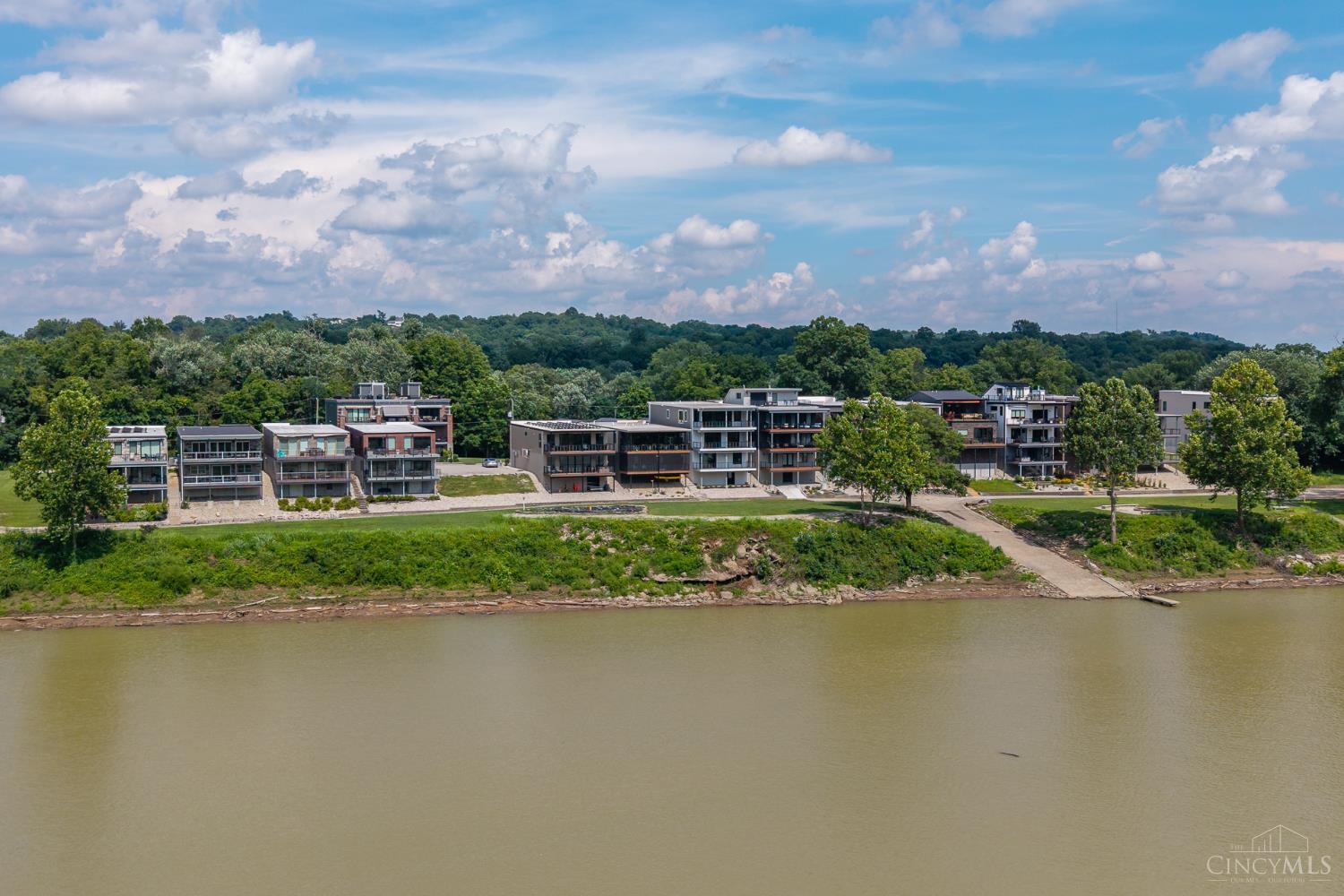 3rd image of 5749 Sanctuary Pl, Cincinnati, OH 45230 | MLS# 1889638