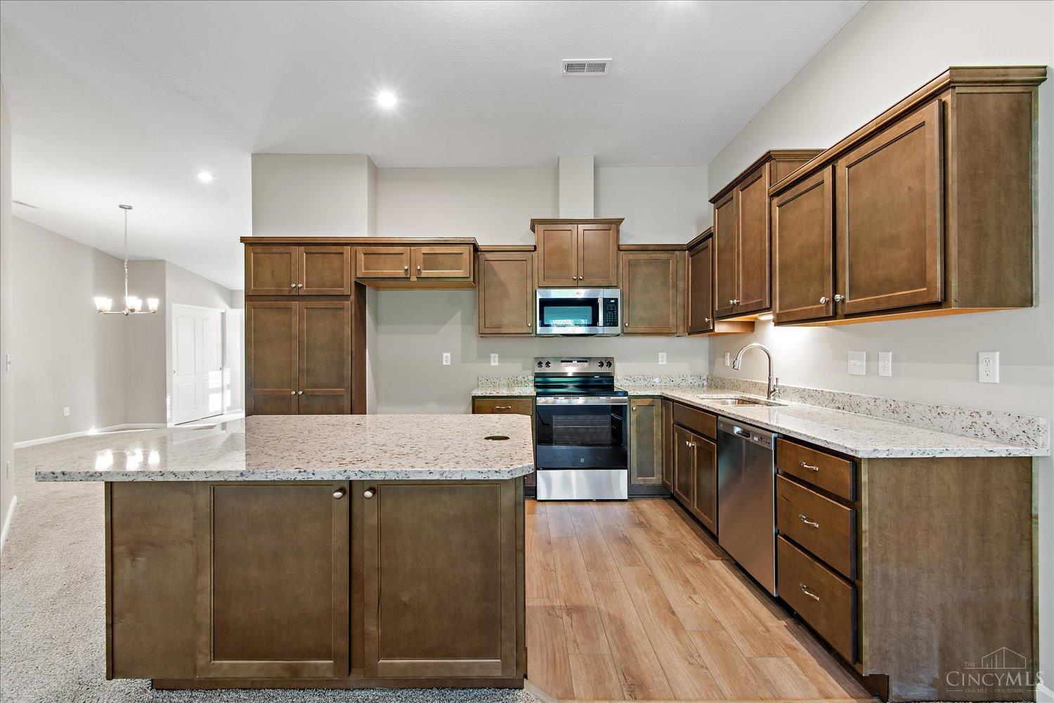 303 Parkview Lane #92303, Miami Twp, OH, 45150 — photo 3