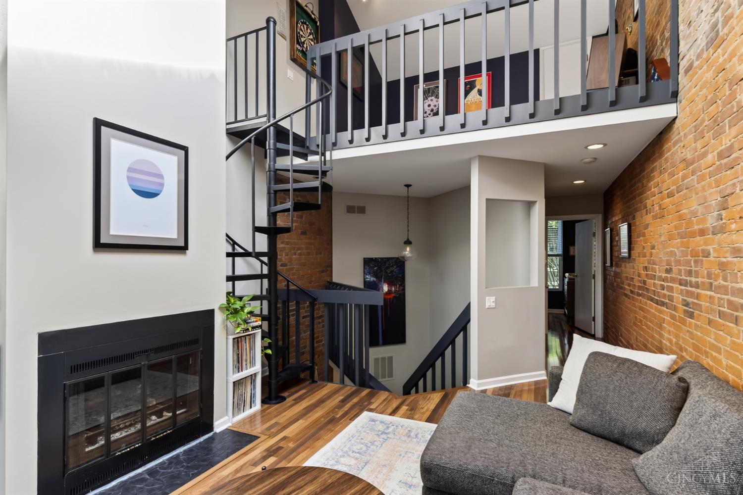 331 Milton Street, Cincinnati, OH, 45202 — photo 16