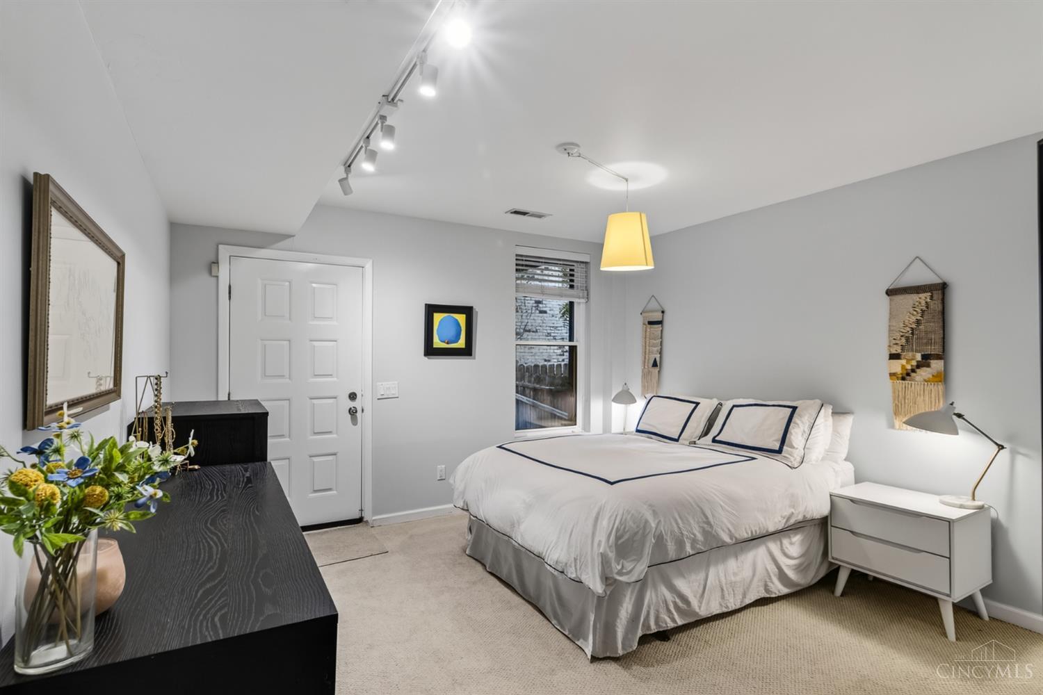 331 Milton Street, Cincinnati, OH, 45202 — photo 28