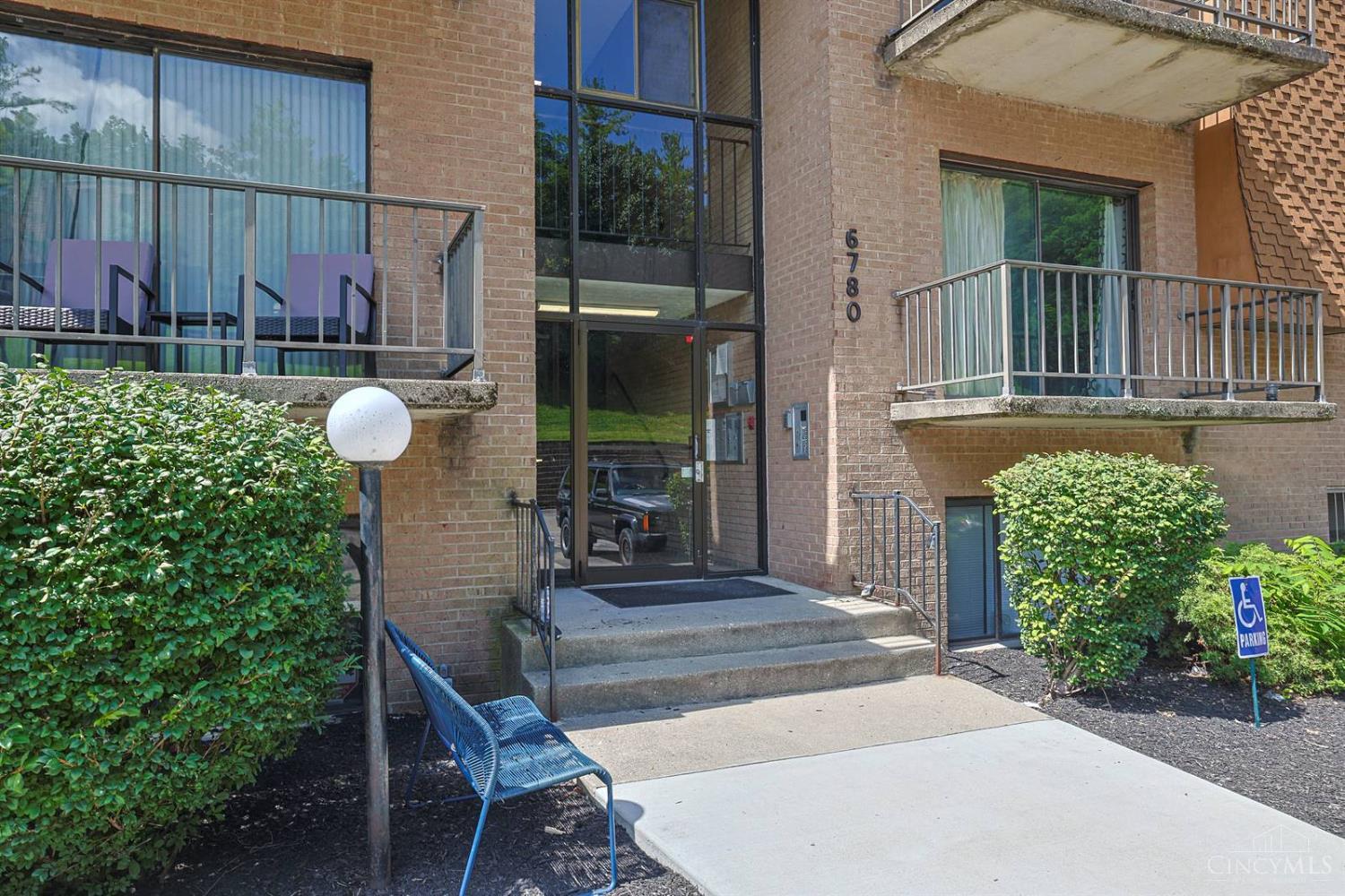 3rd image of 6780 Harrison Ave, Cincinnati, OH 45247