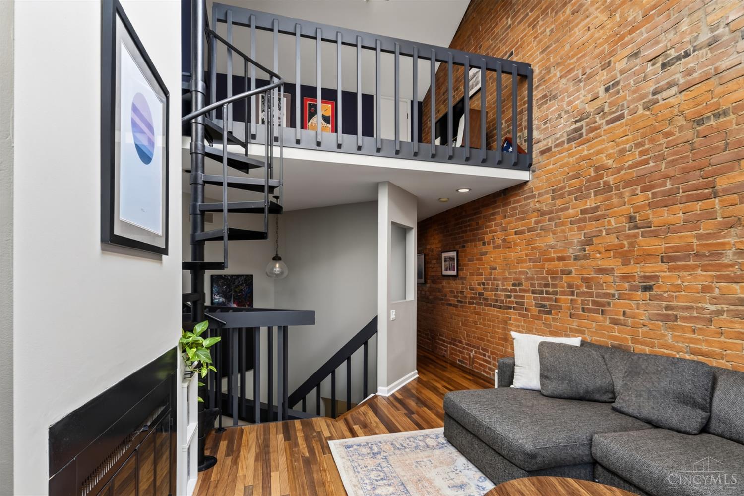 331 Milton Street, Cincinnati, OH, 45202 — photo 15