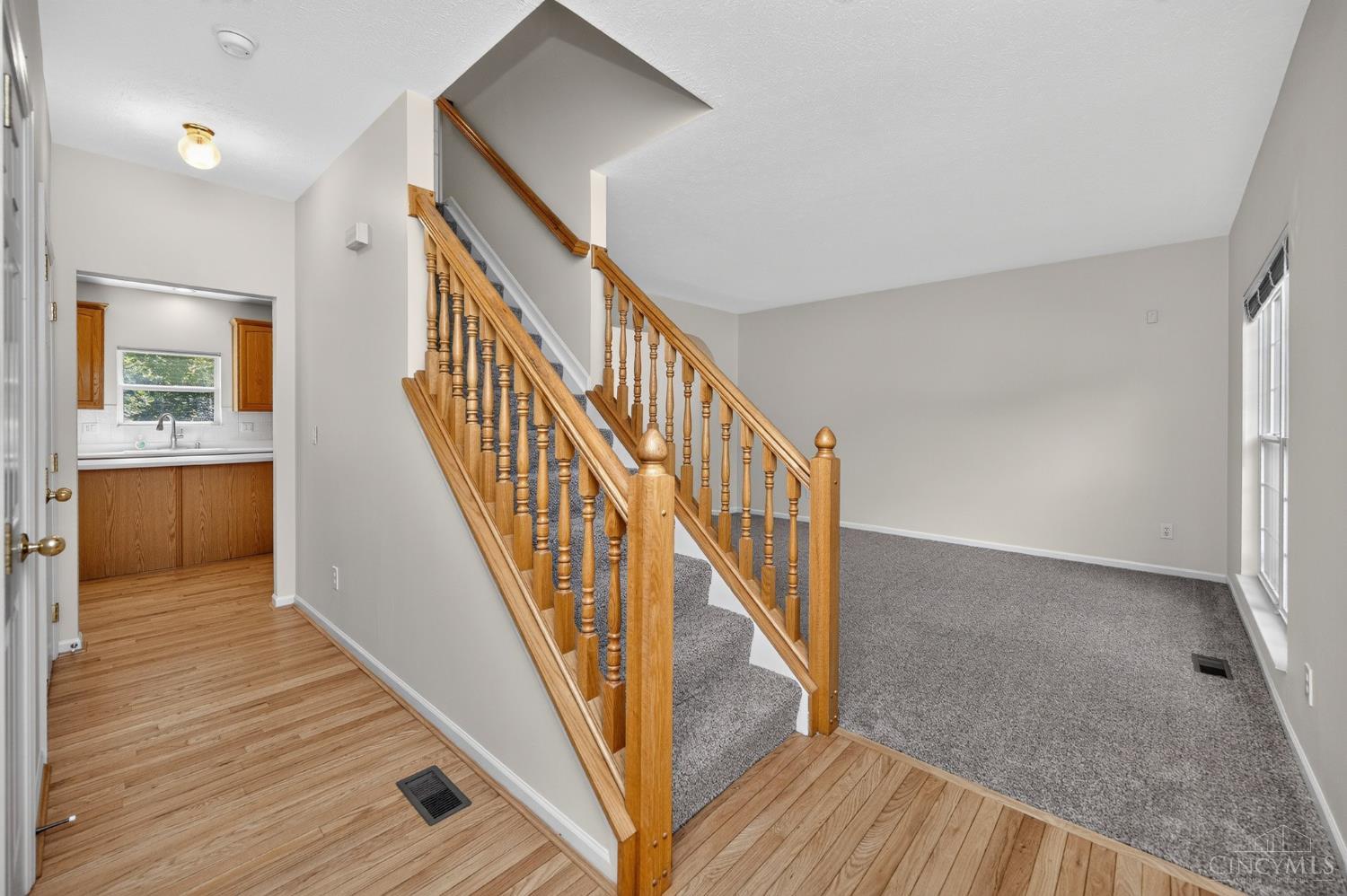 5th image of 2039 Riverwood Trl, Deerfield Twp., OH 45034 | MLS# 1889713