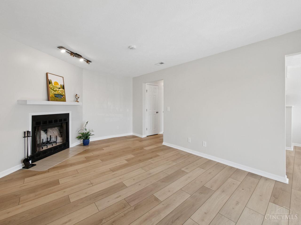 4th image of 1572 Gelhot Dr #121, Fairfield, OH 45014 | MLS# 1889669