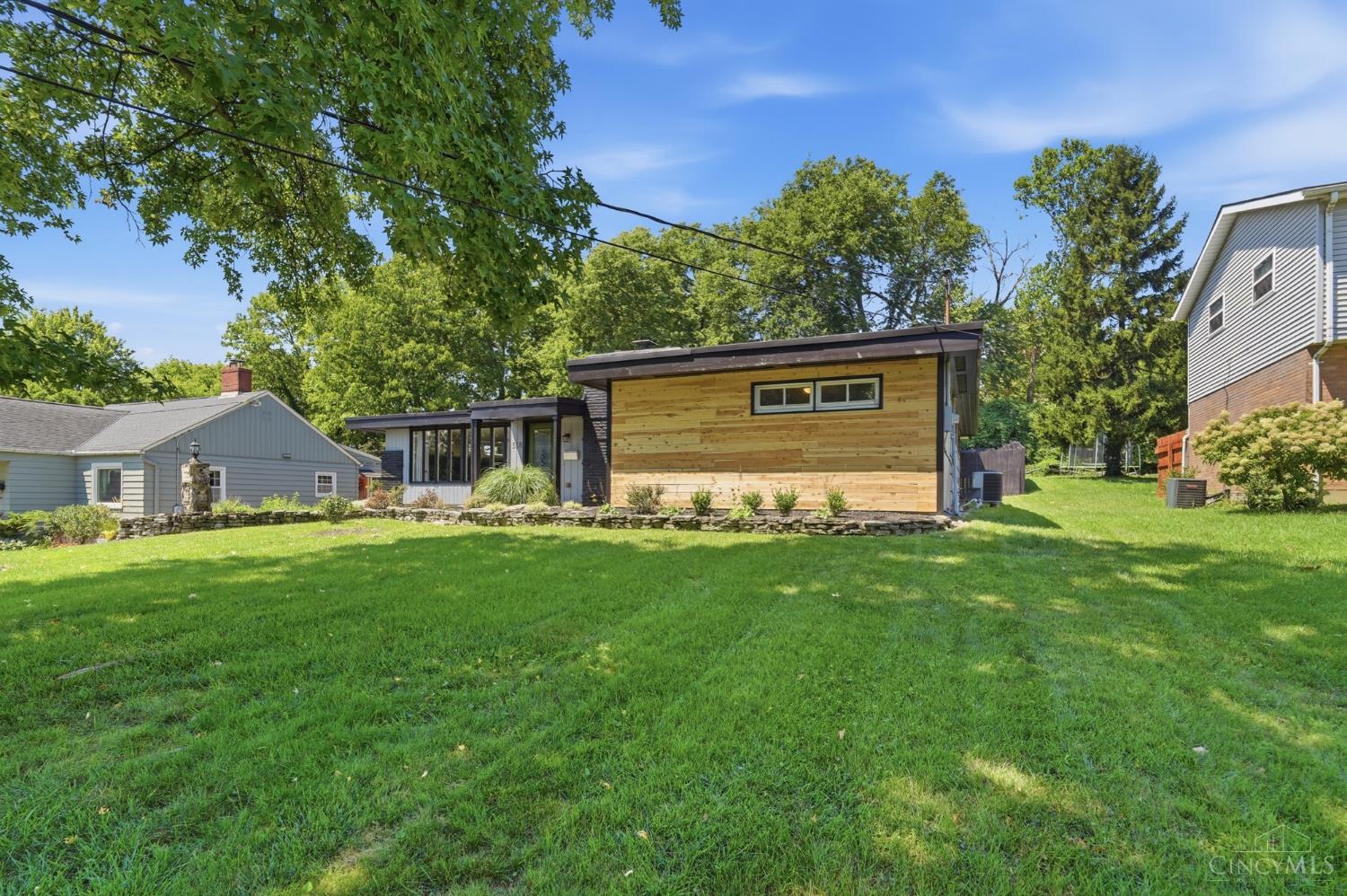 3rd image of 518 Kensington St, Middletown, OH 45044 | MLS# 1881992