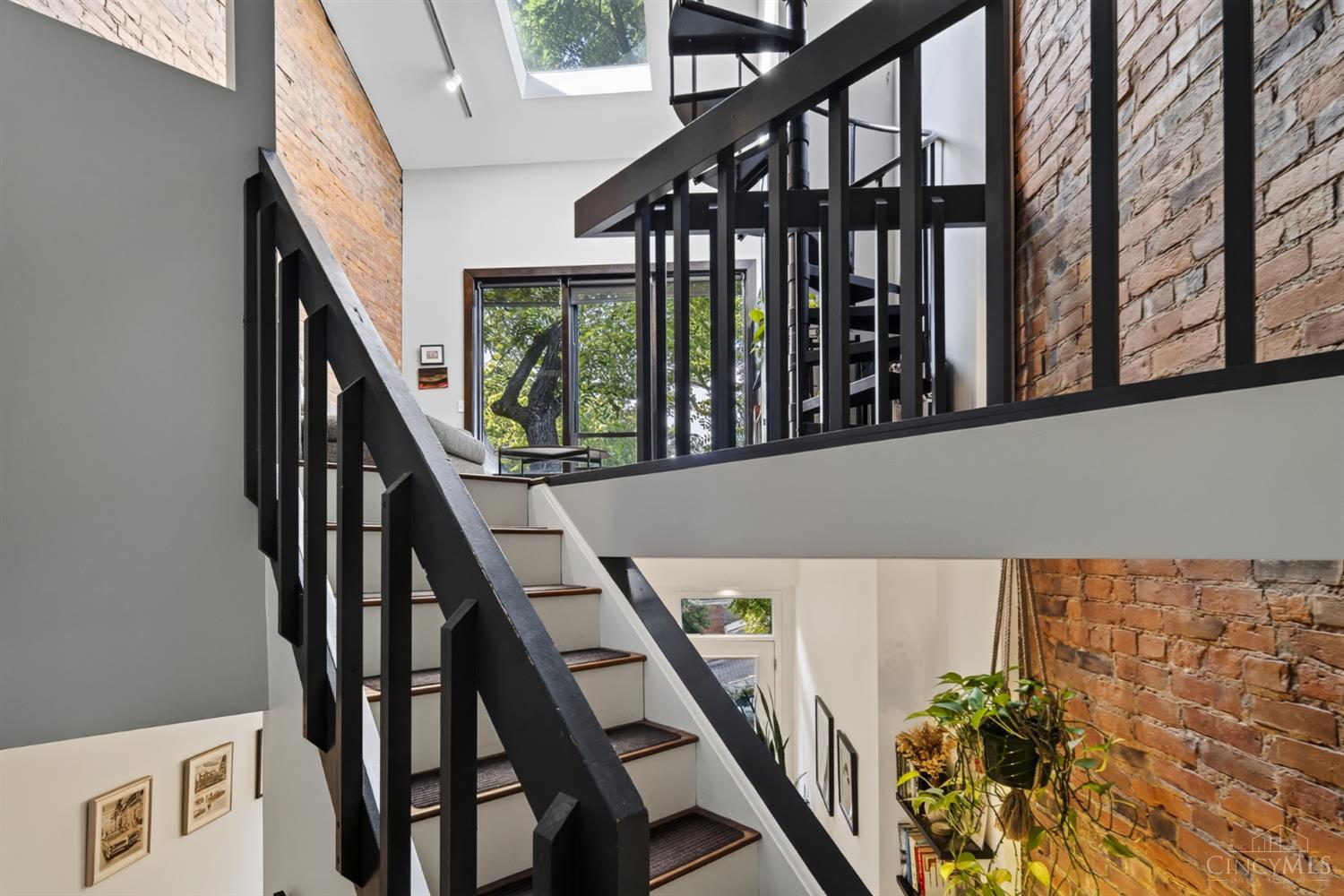331 Milton Street, Cincinnati, OH, 45202 — photo 13