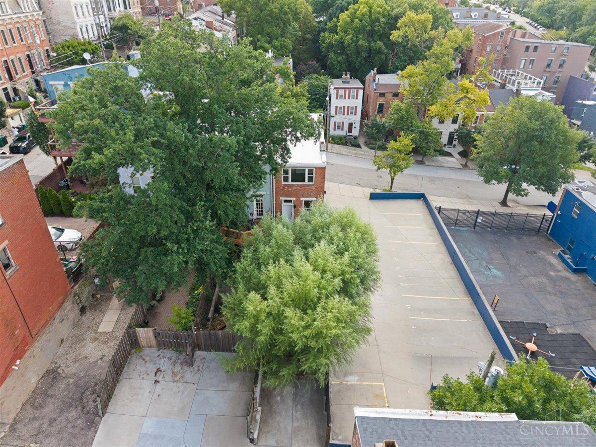 2nd image of 1619 Mansfield St, Cincinnati, OH 45202