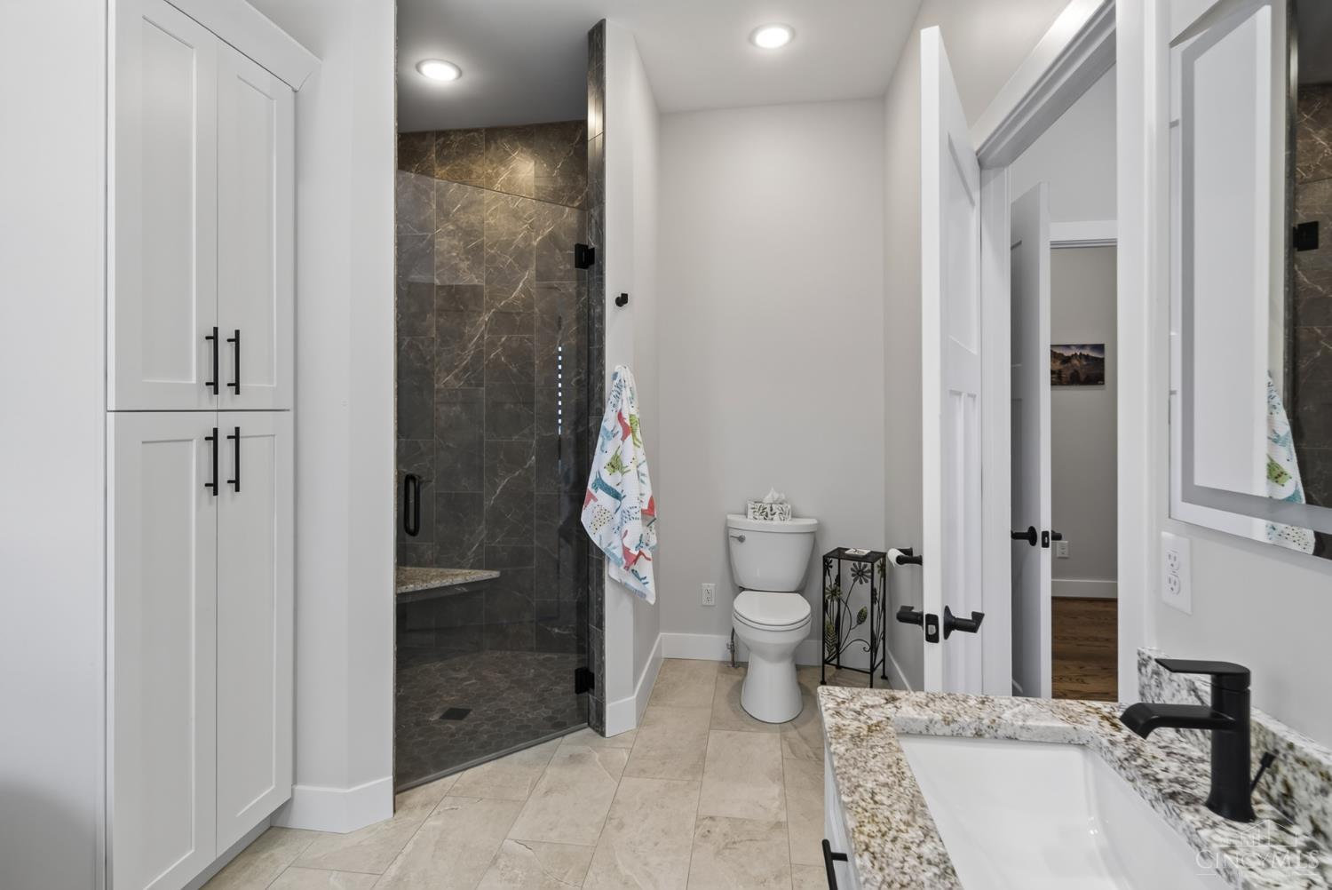 5749 Sanctuary Place, Cincinnati, OH, 45230 — photo 25