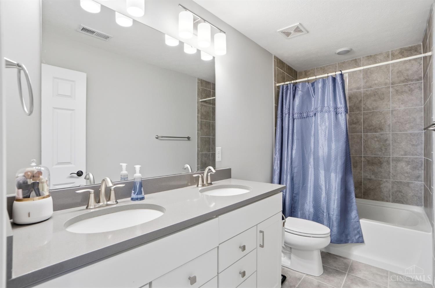 9412 Sunstone Drive, West Chester, OH, 45241 — photo 25