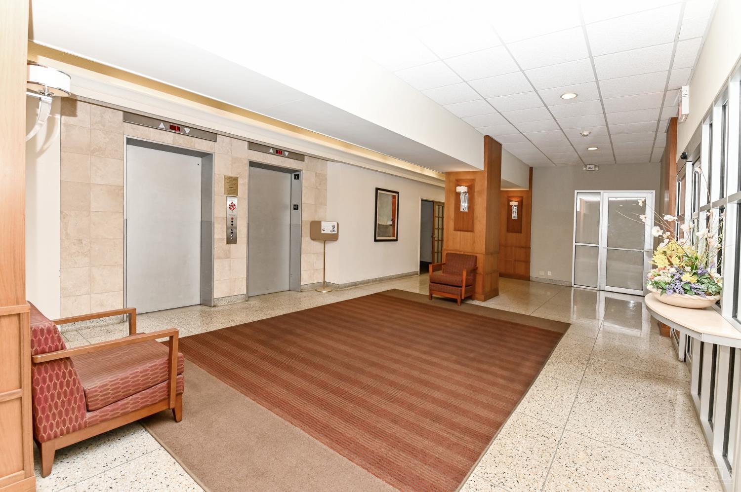 2nd image of The Madison House, Cincinnati, OH 45208