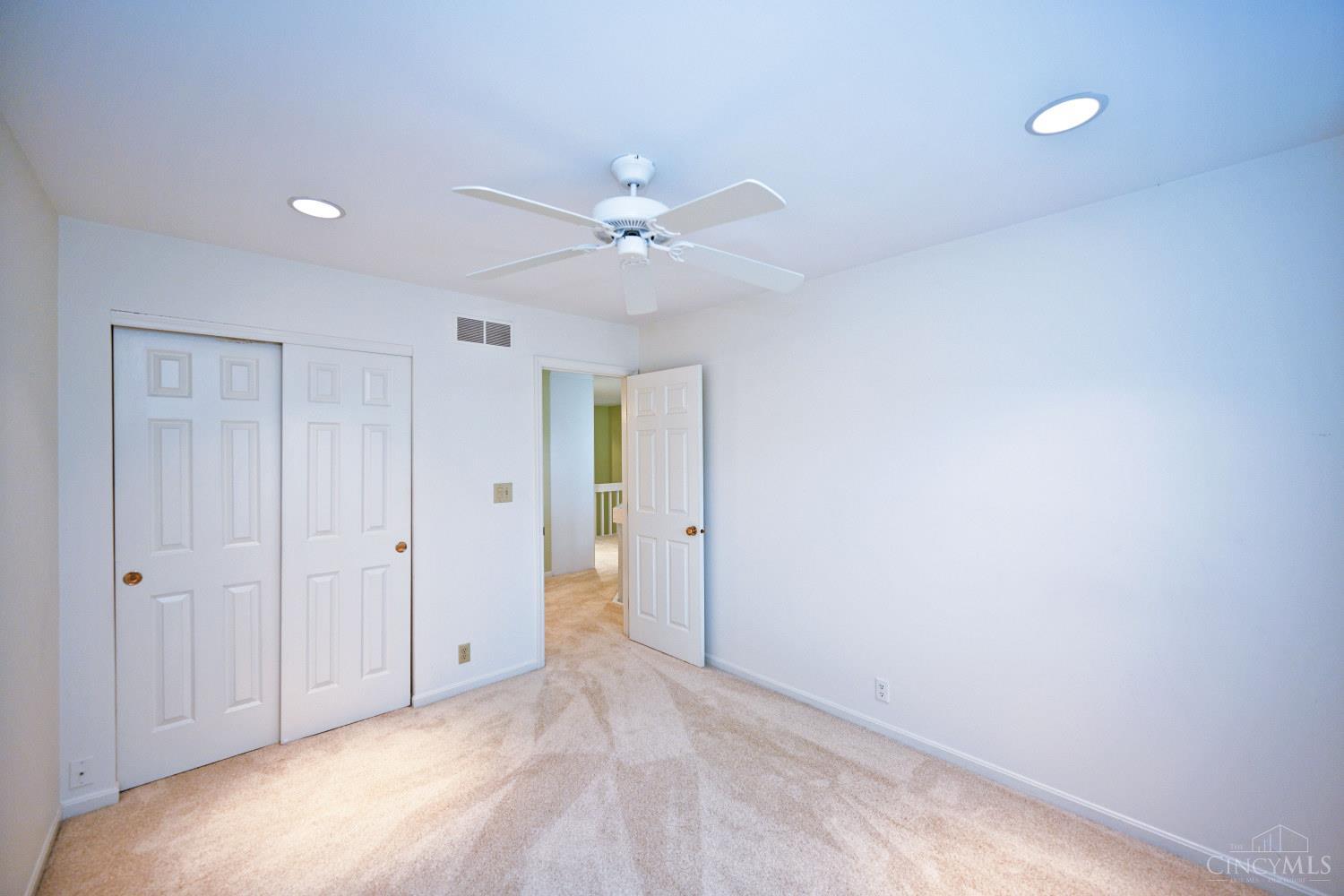 681 Totten Way, Cincinnati, OH, 45226 — photo 39