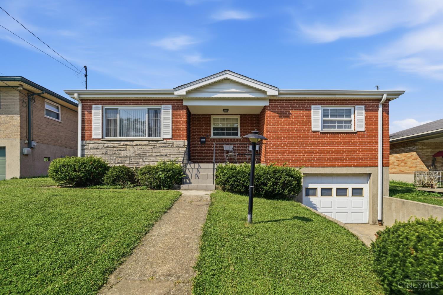 5717 Glow Court