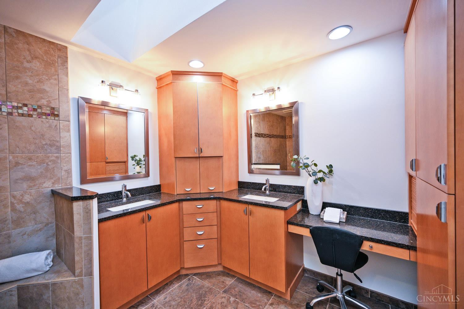 681 Totten Way, Cincinnati, OH, 45226 — photo 33
