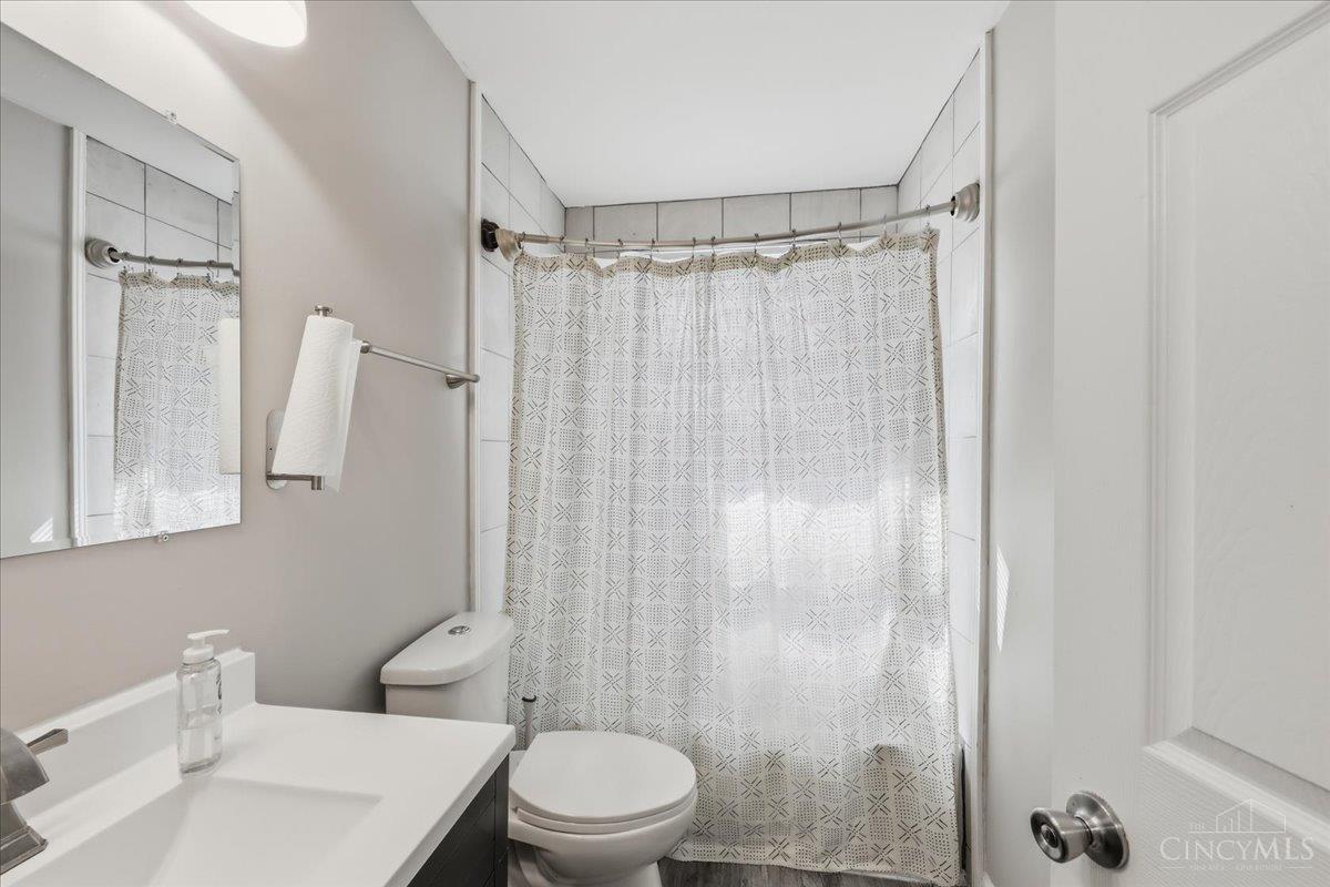 2343 Fairgreen Drive, Green Twp, OH, 45238 — photo 9