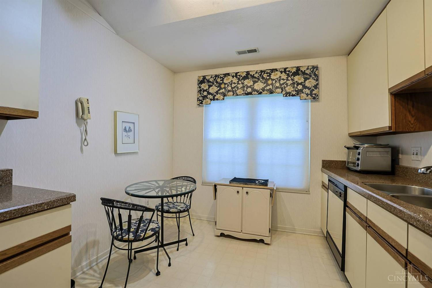 6228 Eagles Lake Drive, Green Twp, OH, 45248 — photo 13