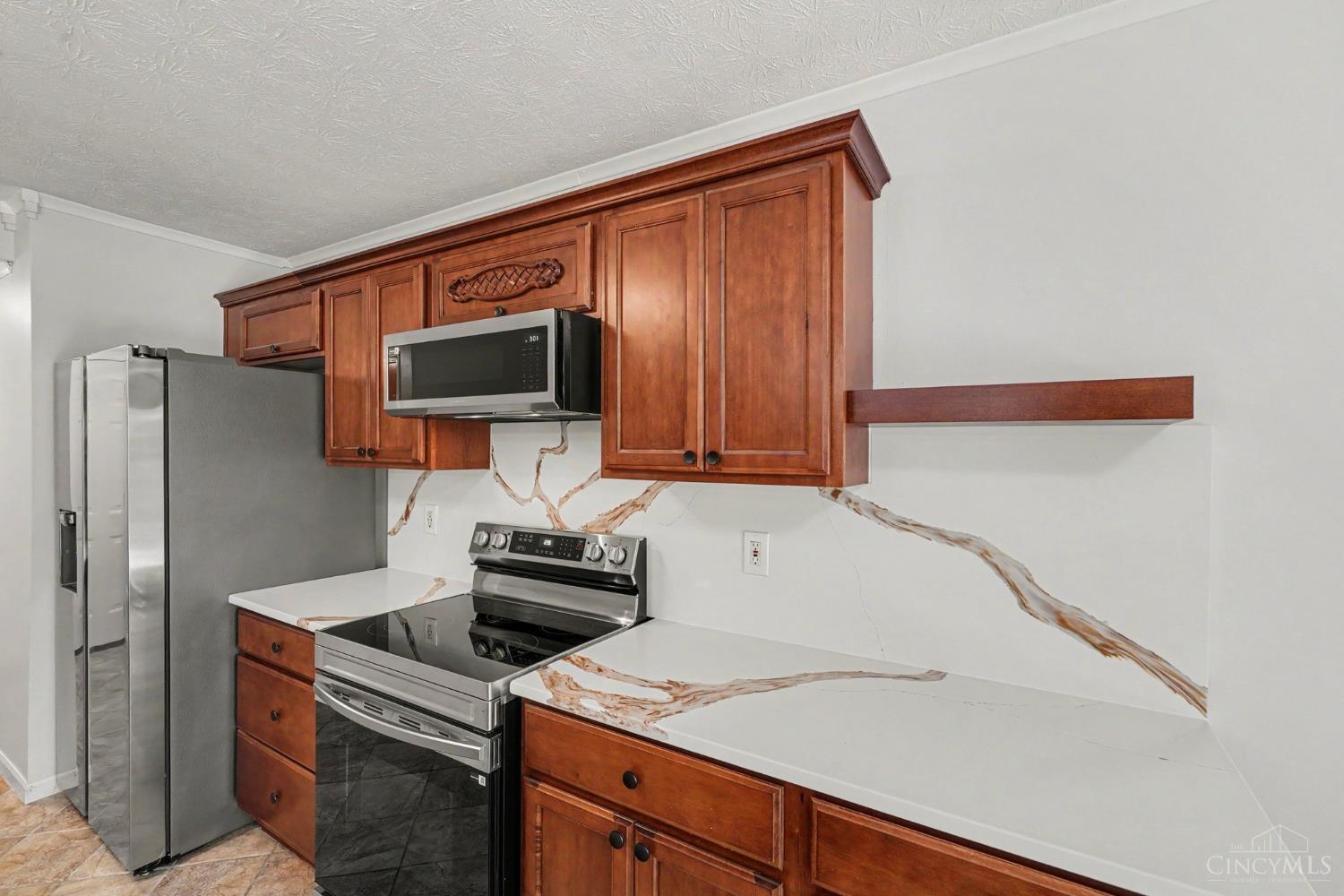357 Hartford Court, Hamilton Twp, OH, 45039 — photo 10