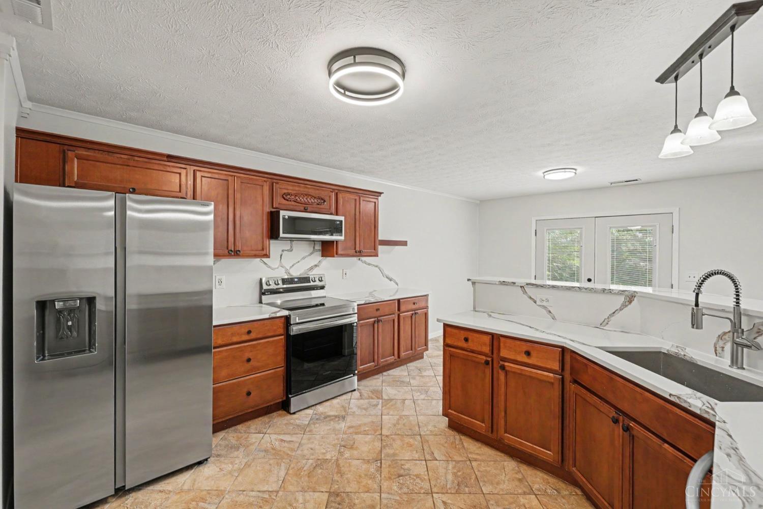 357 Hartford Court, Hamilton Twp, OH, 45039 — photo 12