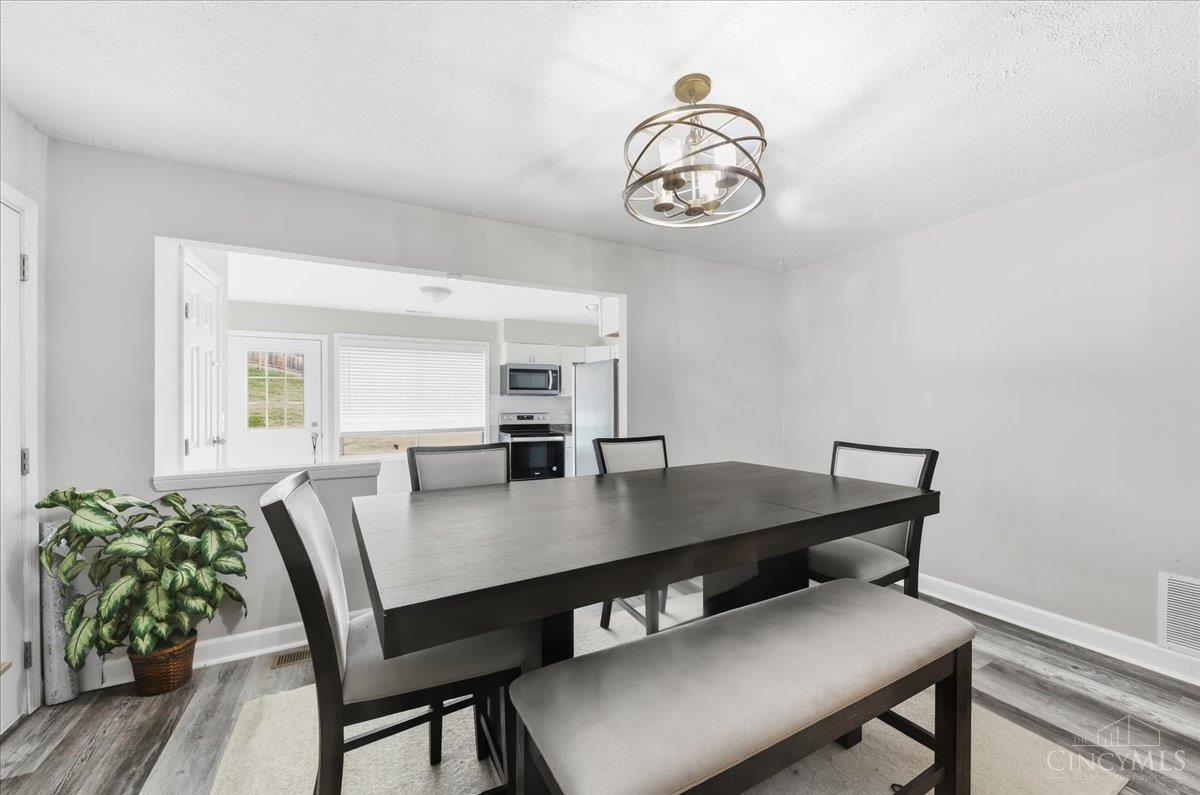 4th image of 2343 Fairgreen Dr, Green Twp, OH 45238 | MLS# 1889867