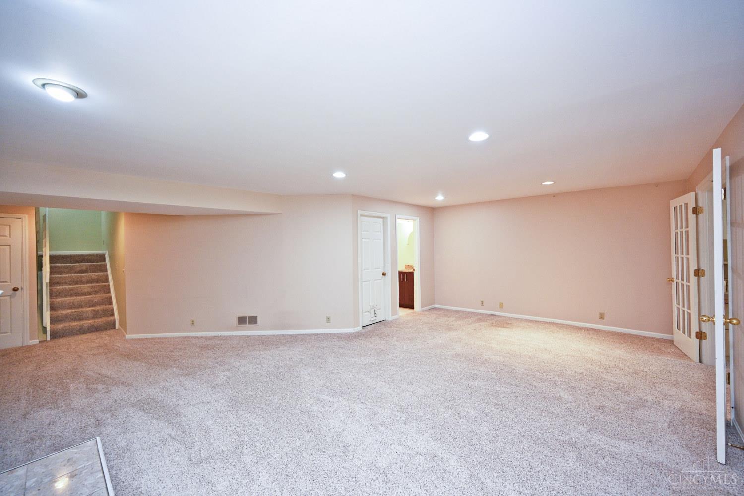 681 Totten Way, Cincinnati, OH, 45226 — photo 46