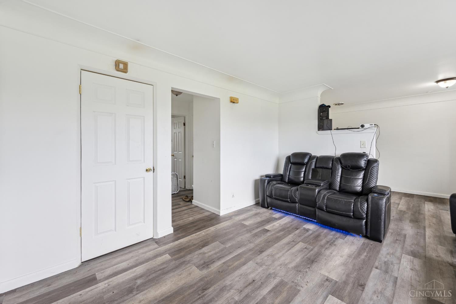 3048 Gilbert Avenue, Cincinnati, OH, 45206 — photo 17