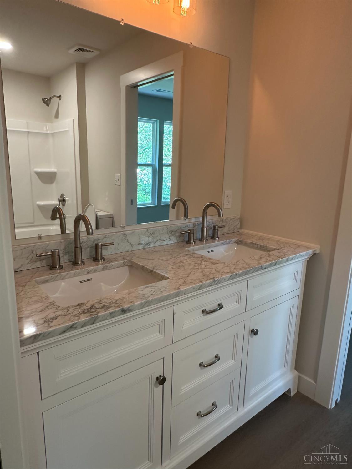 335 Ruth Street, Loveland, OH, 45140 — photo 24