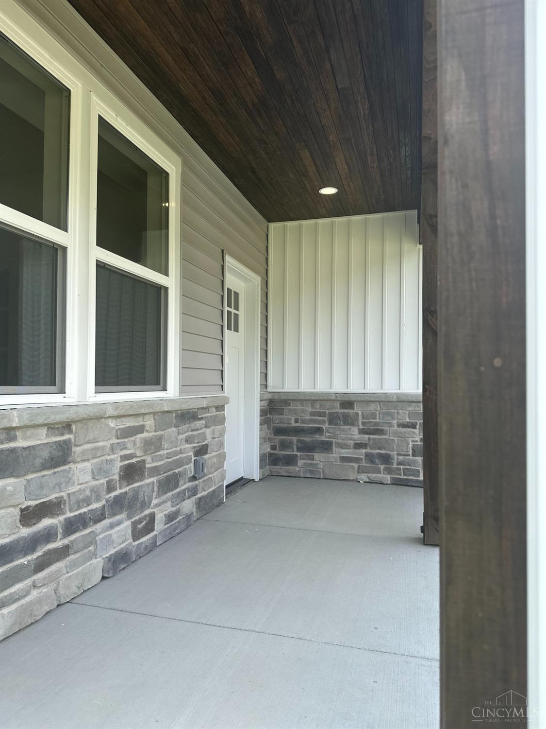 335 Ruth Street, Loveland, OH, 45140 — photo 7
