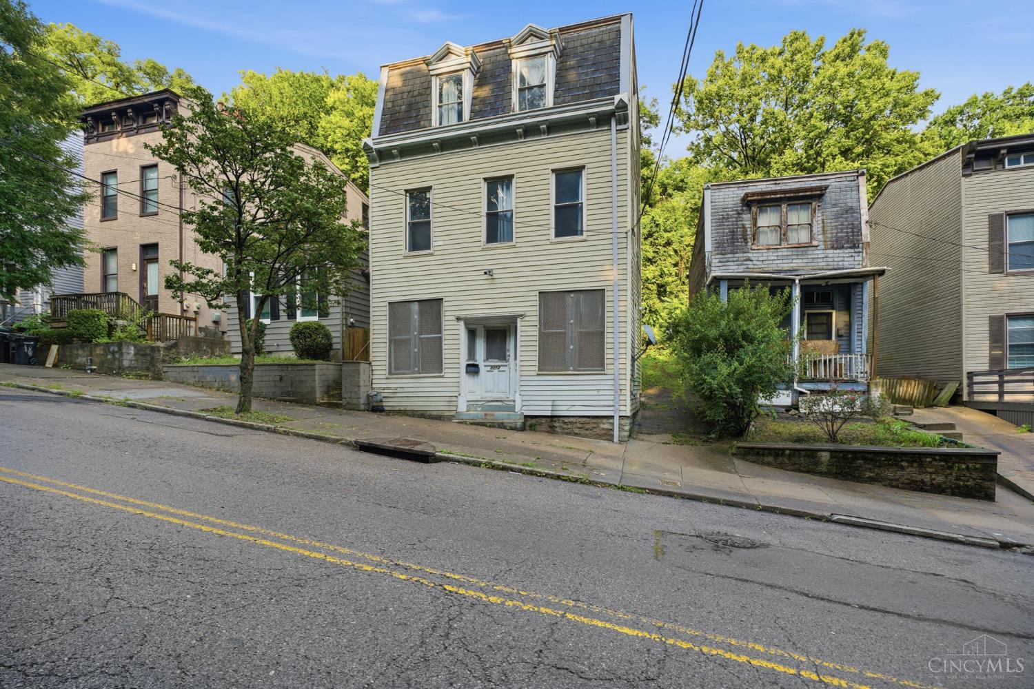 2212 Ravine Street, Cincinnati, OH, 45219 — photo 4