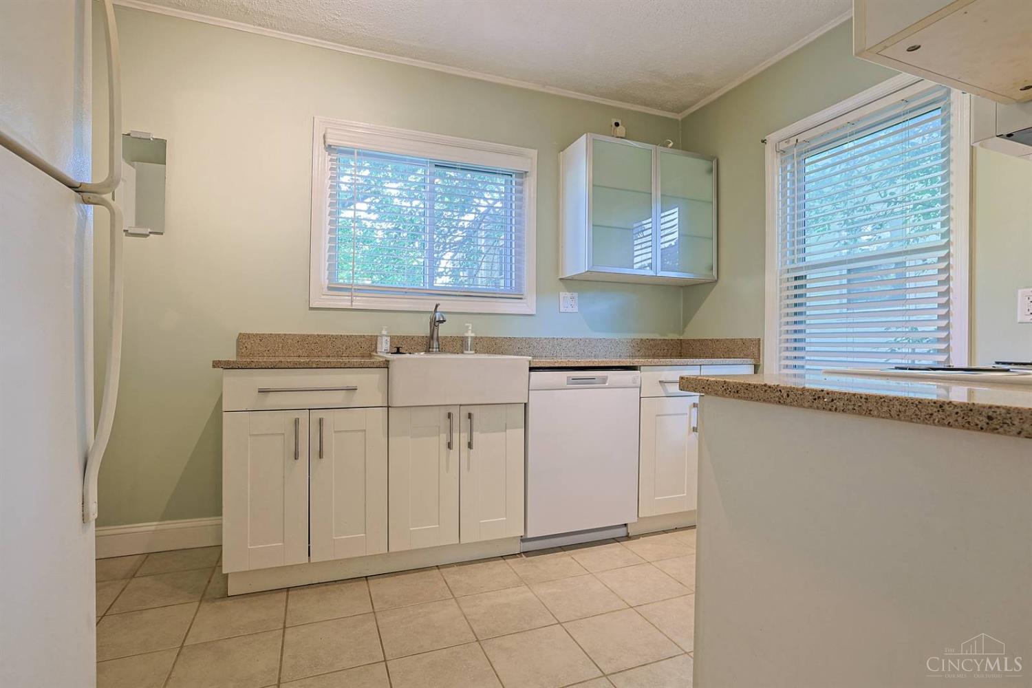 3000 Mapleleaf Avenue, Cincinnati, OH, 45213 — photo 13