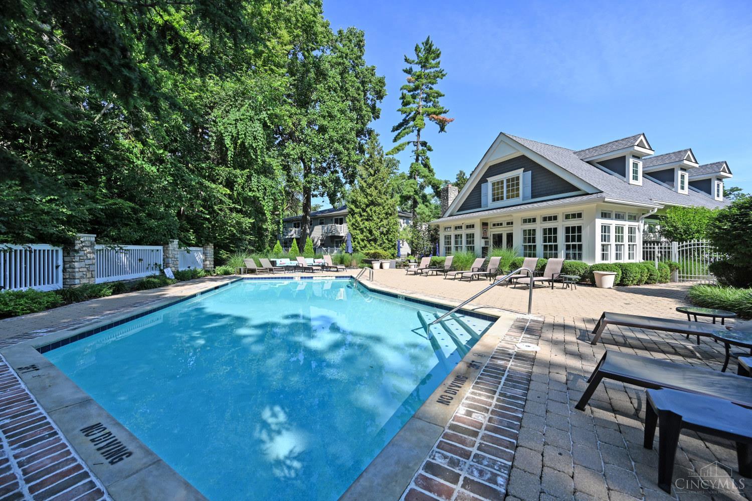 2nd image of 3706 Ashworth Dr, Cincinnati, OH 45208
