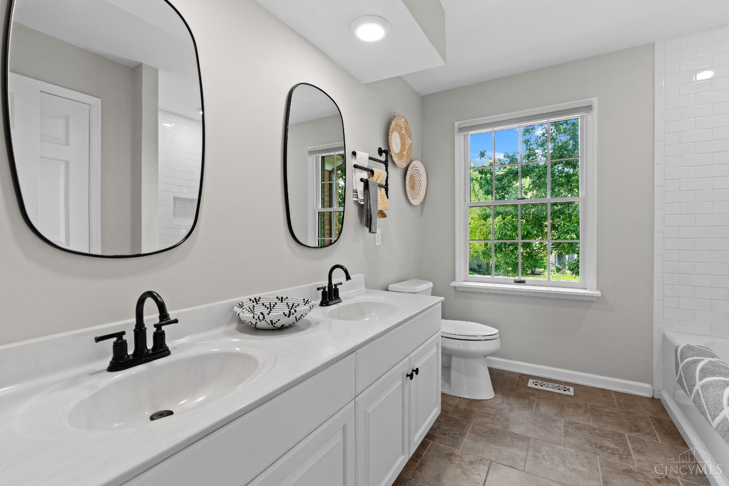 1210 Ascot Drive, Hamilton Twp, OH, 45039 — photo 35