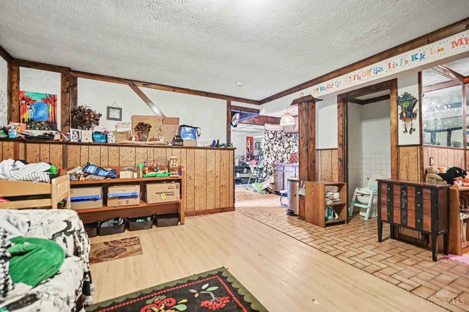 24 Judiann Court, Reading, OH, 45215